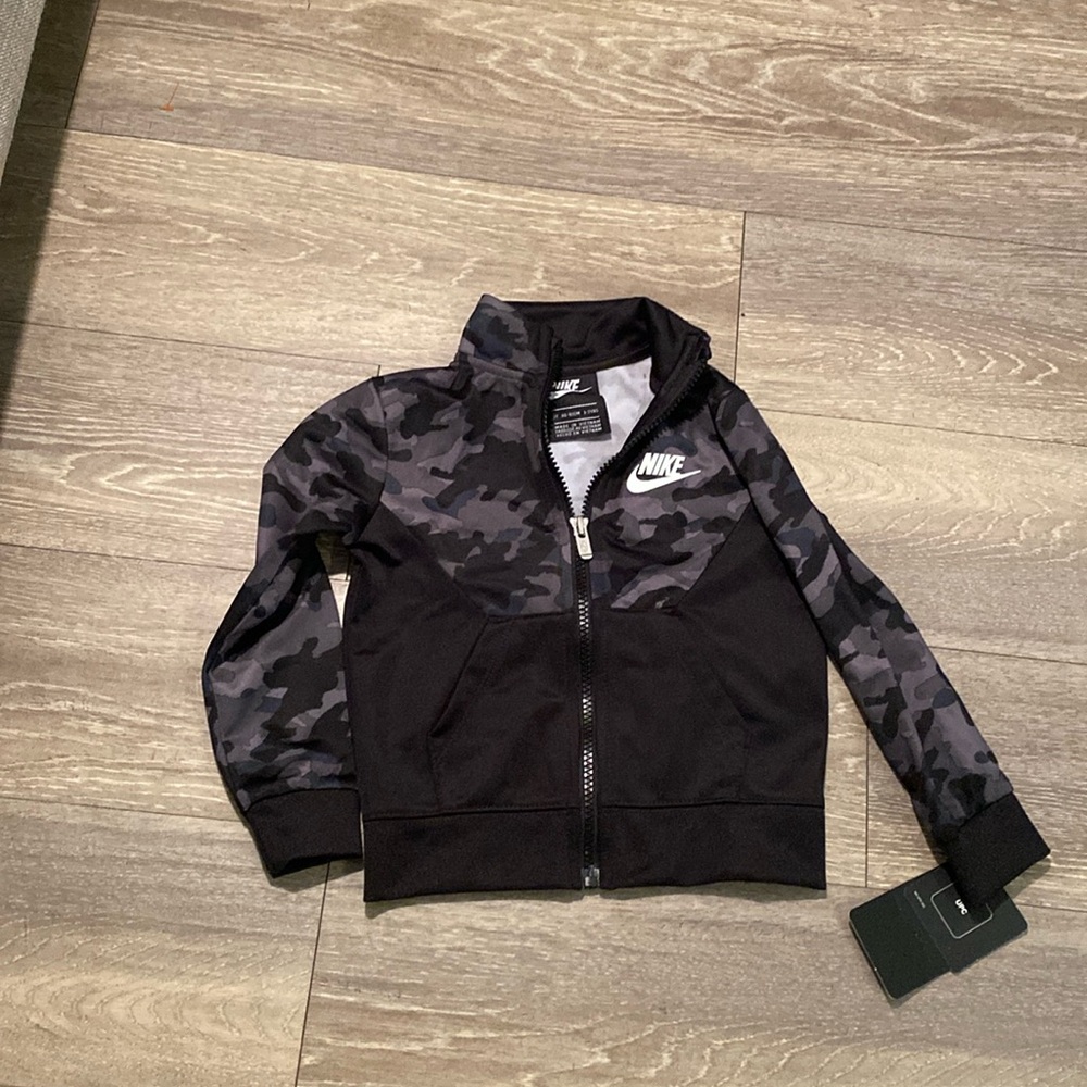 Toddler Boy Nike Jacket Size 2T‎